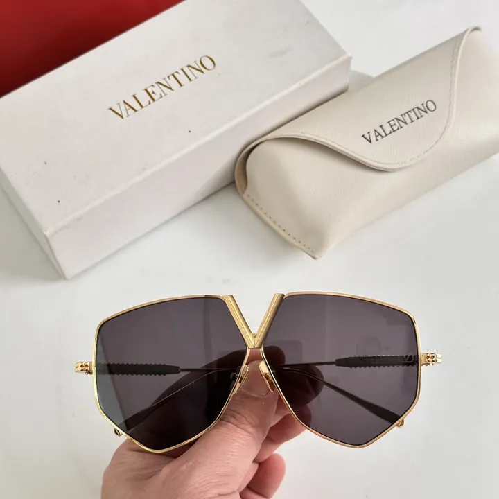 スーパーコピー ヴァレンティノ サングラス