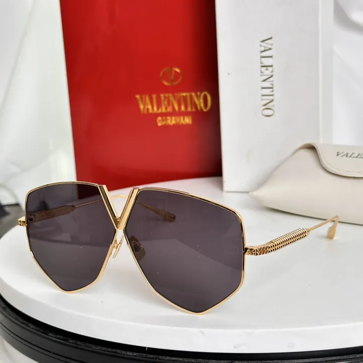 スーパーコピー ヴァレンティノ サングラス