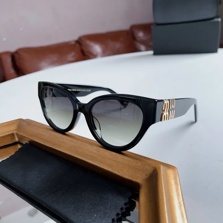 スーパーコピー ミュウミュウ サングラス