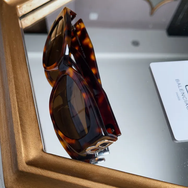 スーパーコピー バレンシアガ サングラス