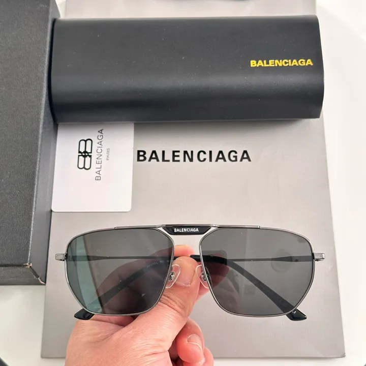 スーパーコピー バレンシアガ サングラス