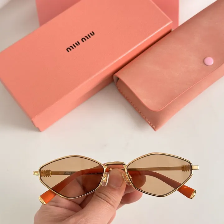 スーパーコピー ミュウミュウ サングラス