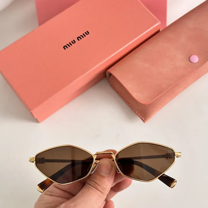 スーパーコピー ミュウミュウ サングラス