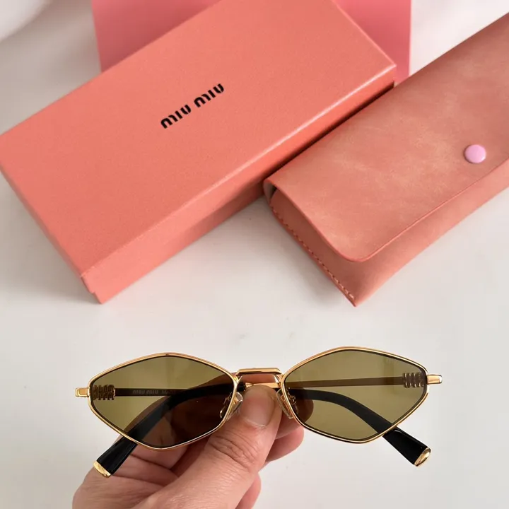 スーパーコピー ミュウミュウ サングラス
