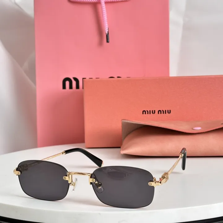 スーパーコピー ミュウミュウ サングラス