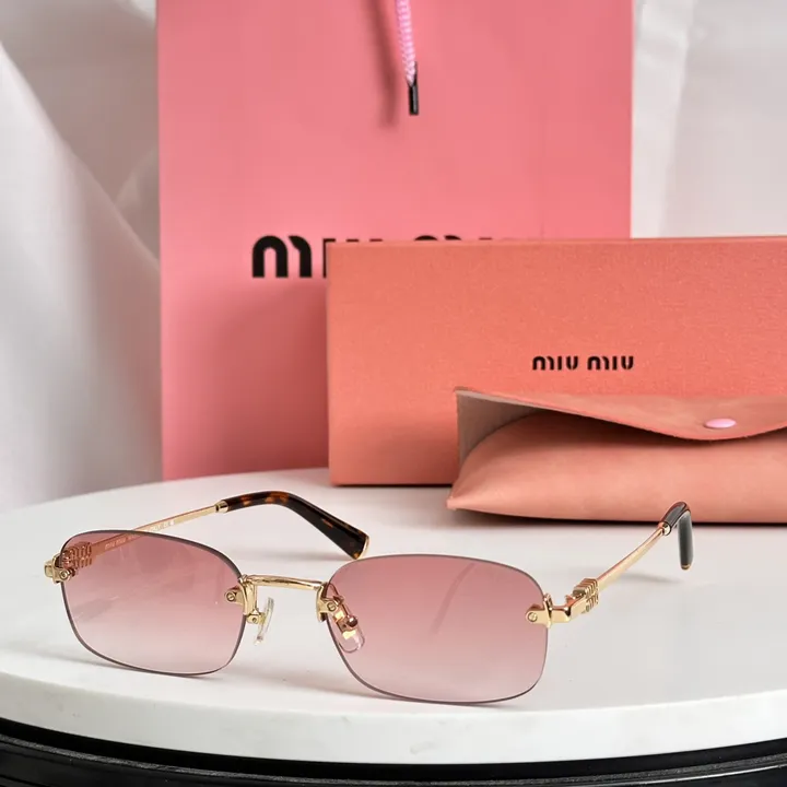 スーパーコピー ミュウミュウ サングラス