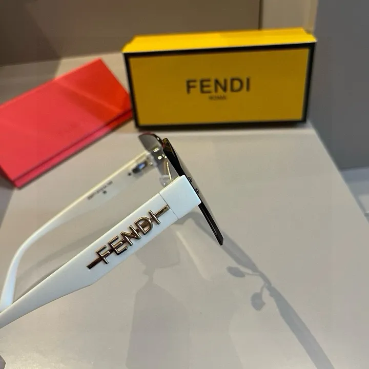 スーパーコピー フェンディ サングラス