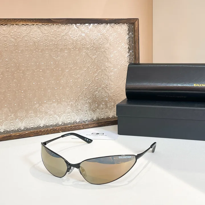 スーパーコピー バレンシアガ サングラス