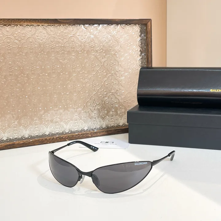スーパーコピー バレンシアガ サングラス