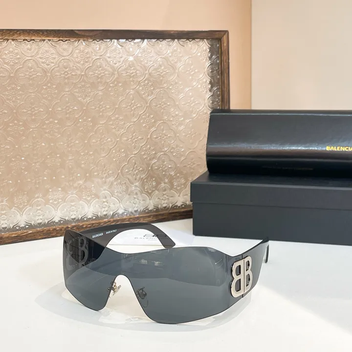 スーパーコピー バレンシアガ サングラス