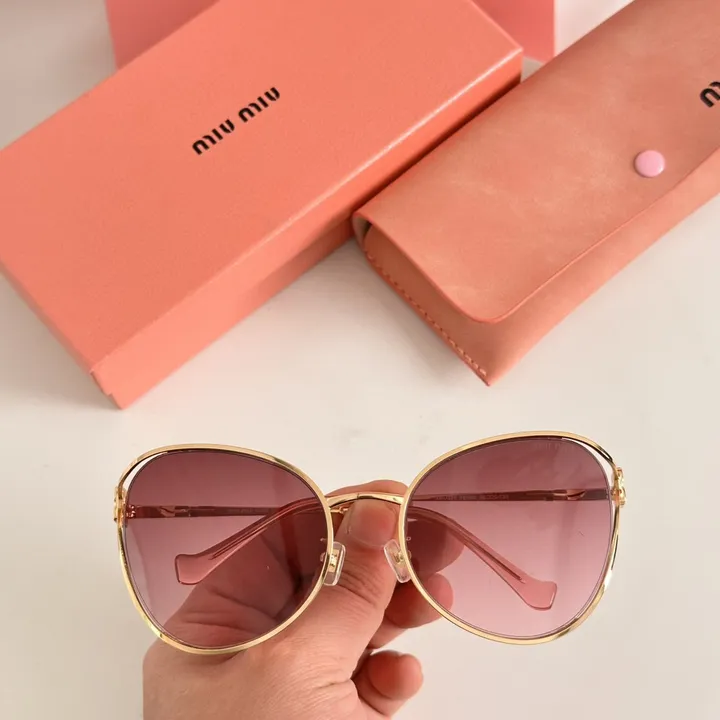 スーパーコピー ミュウミュウ サングラス