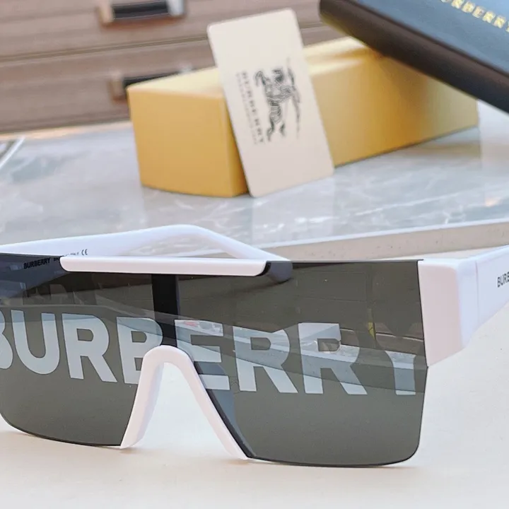 スーパーコピー バーバリー ス サングラス