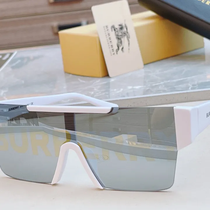 スーパーコピー バーバリー ス サングラス