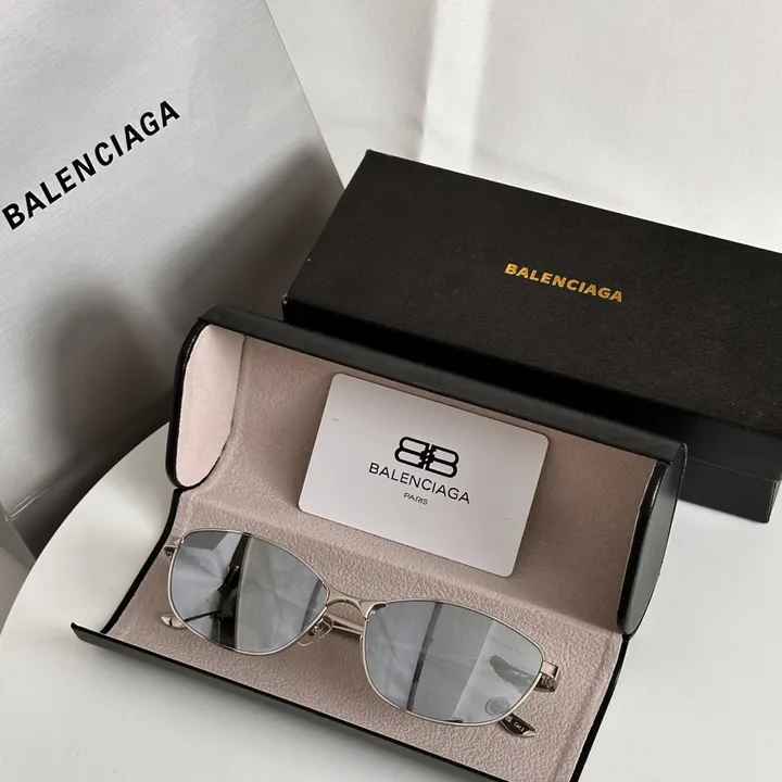 スーパーコピー バレンシアガ サングラス