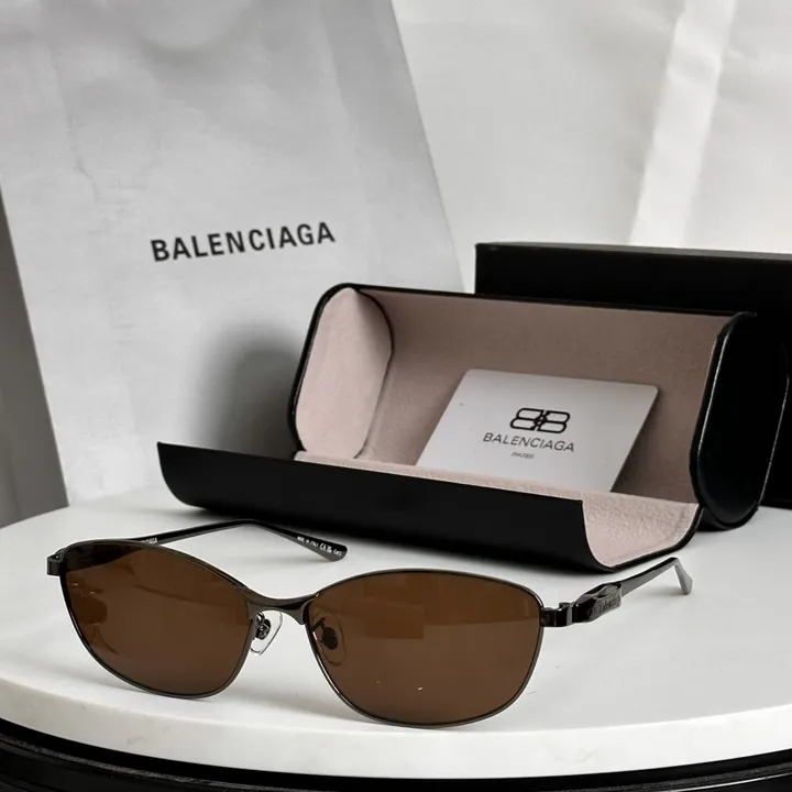 スーパーコピー バレンシアガ サングラス