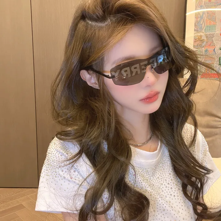 スーパーコピー バーバリー ス サングラス