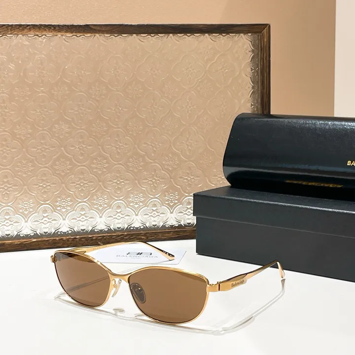 スーパーコピー バレンシアガ サングラス