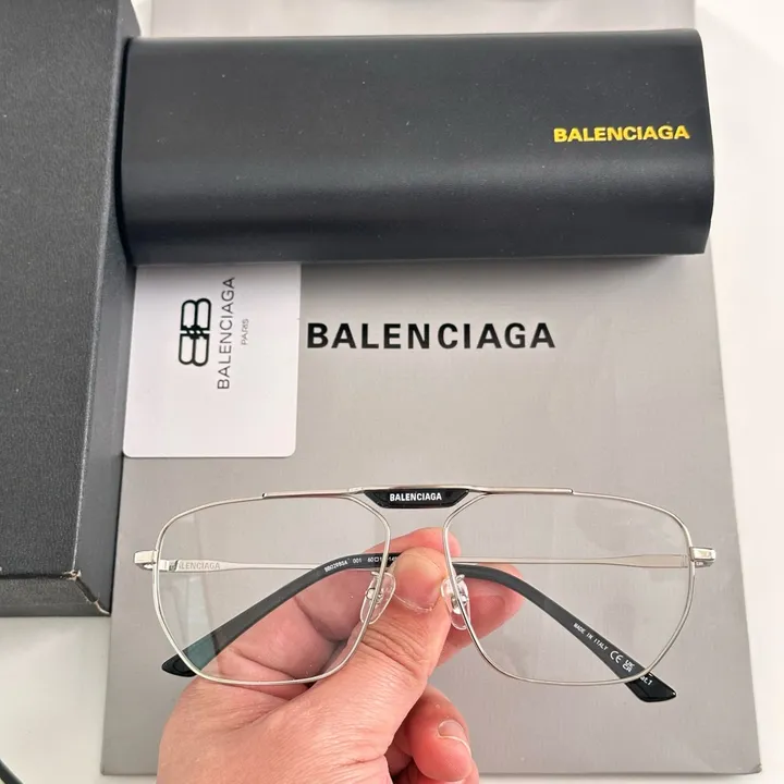 スーパーコピー バレンシアガ サングラス