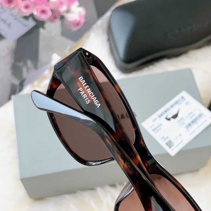 スーパーコピー バレンシアガ サングラス