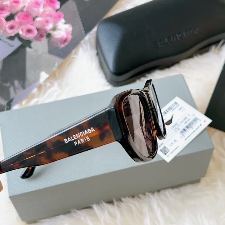 スーパーコピー バレンシアガ サングラス