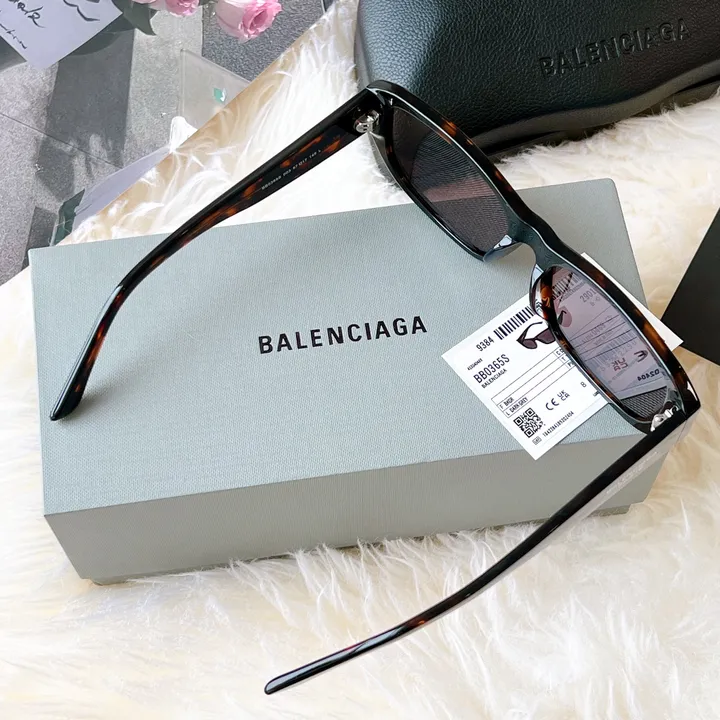 スーパーコピー バレンシアガ サングラス