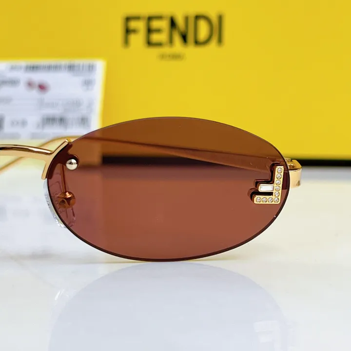 スーパーコピー フェンディ サングラス