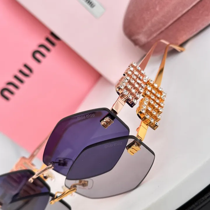 スーパーコピー ミュウミュウ サングラス