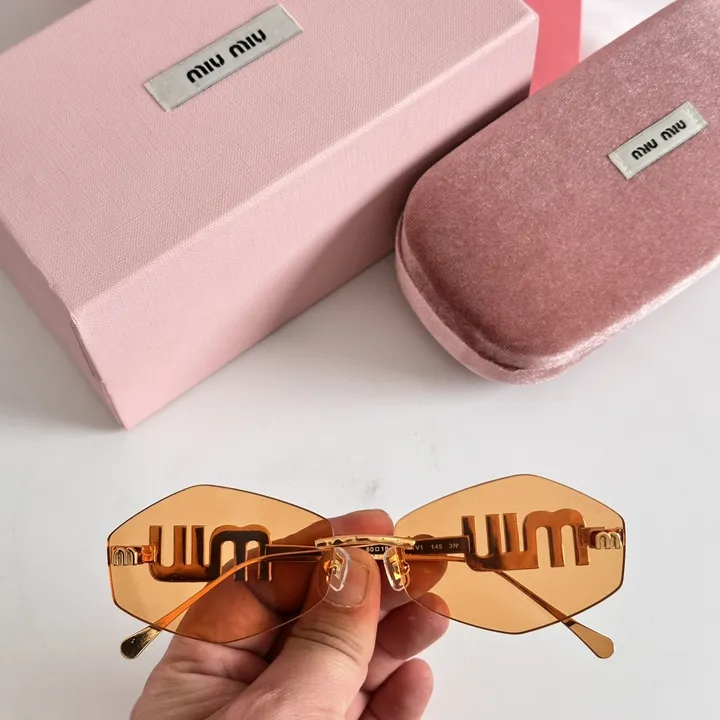 スーパーコピー ミュウミュウ サングラス