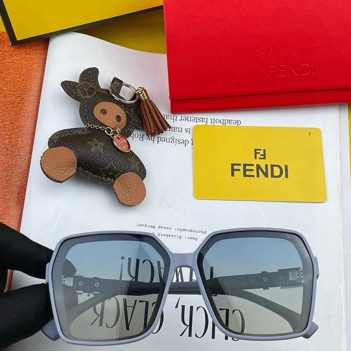 スーパーコピー フェンディ サングラス