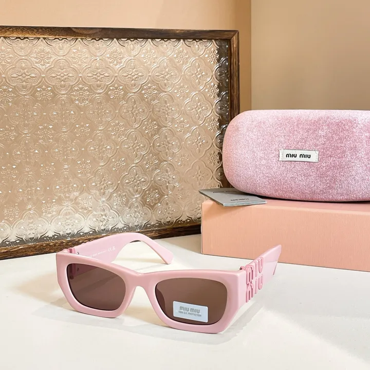 スーパーコピー ミュウミュウ サングラス