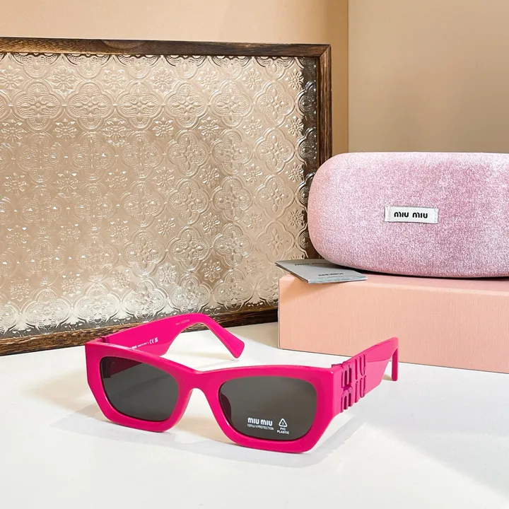スーパーコピー ミュウミュウ サングラス