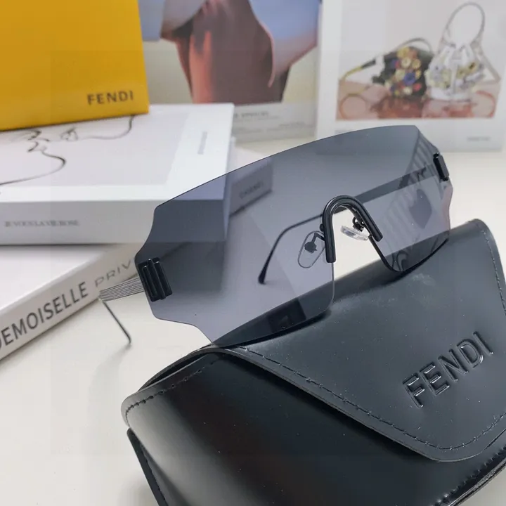 スーパーコピー フェンディ サングラス