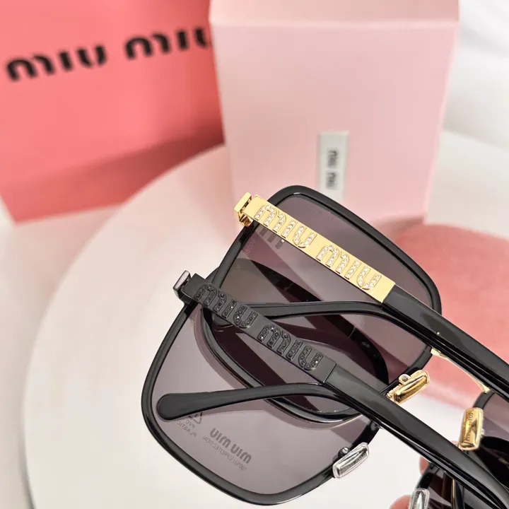スーパーコピー ミュウミュウ サングラス