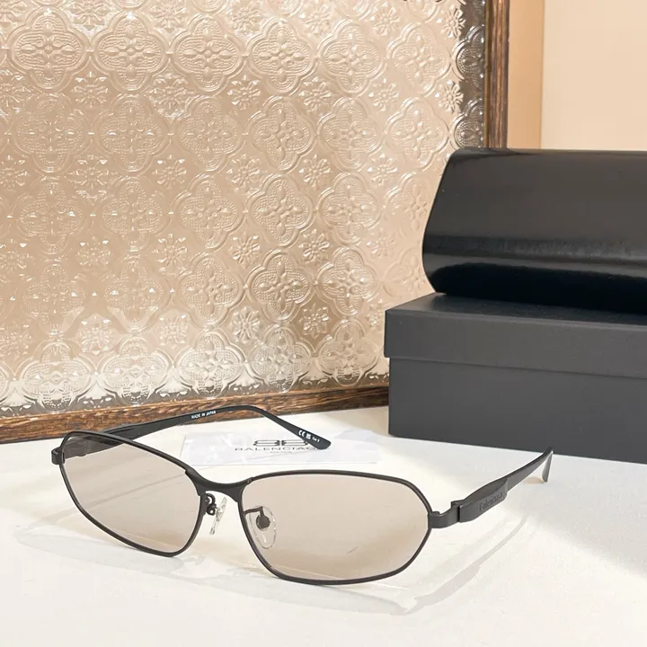 スーパーコピー バレンシアガ サングラス