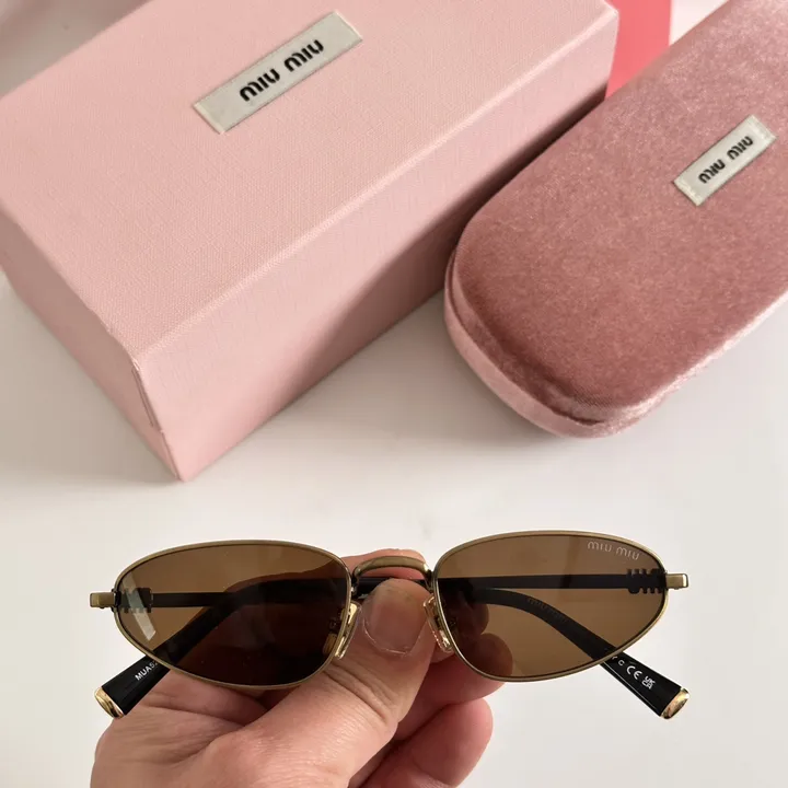 スーパーコピー ミュウミュウ サングラス