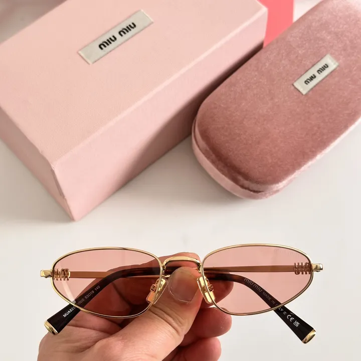 スーパーコピー ミュウミュウ サングラス