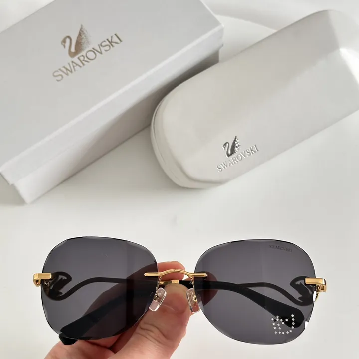スーパーコピー スワロフスキー サングラス