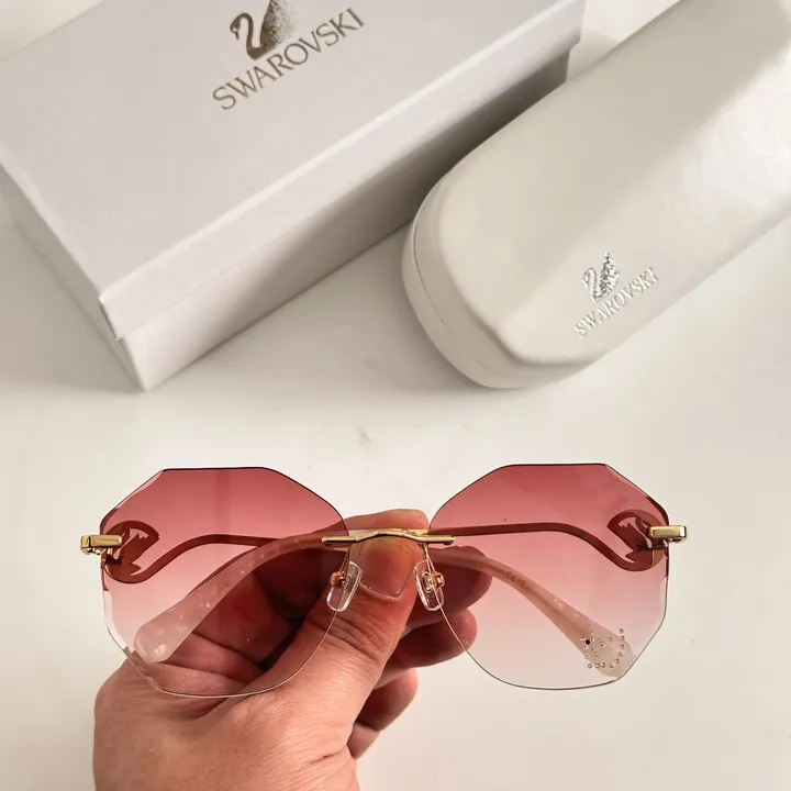 スーパーコピー スワロフスキー サングラス
