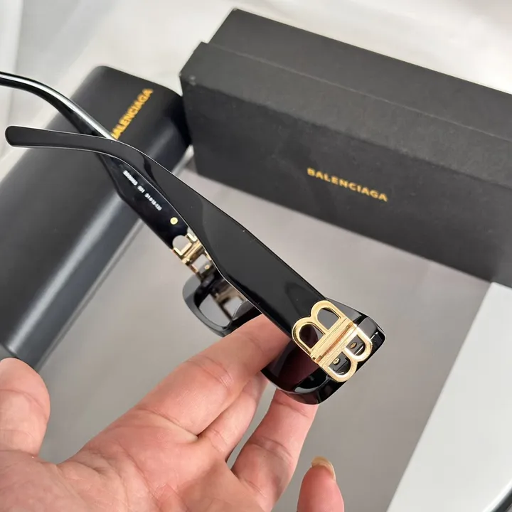 スーパーコピー バレンシアガ サングラス