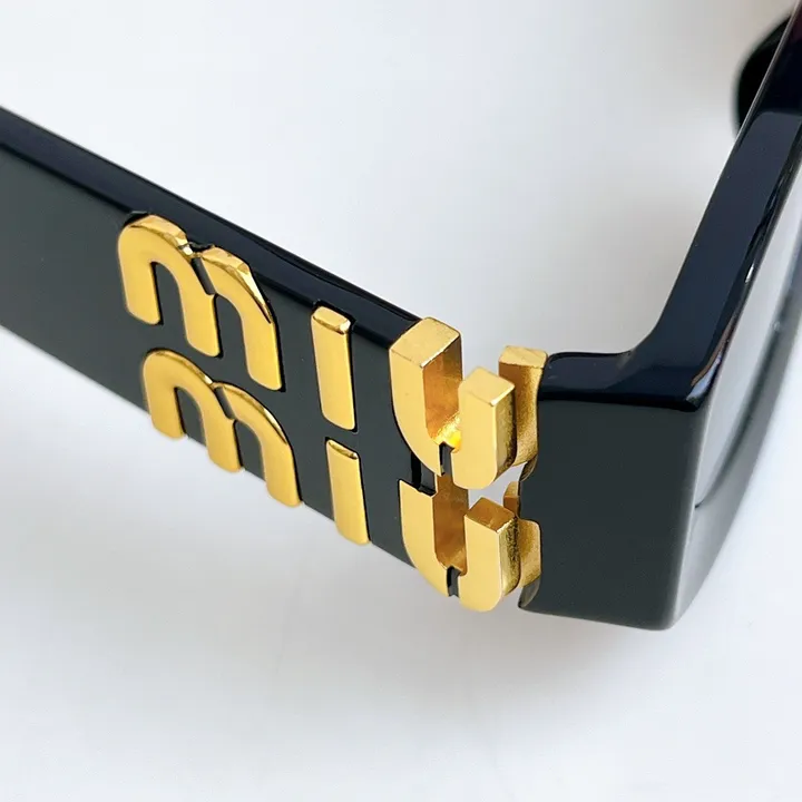 スーパーコピー ミュウミュウ サングラス