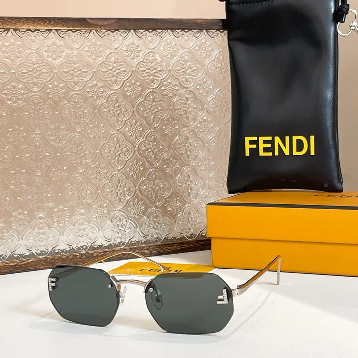 スーパーコピー フェンディ サングラス