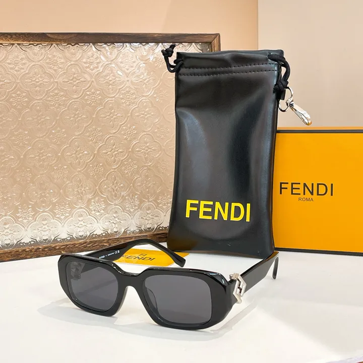 スーパーコピー フェンディ サングラス