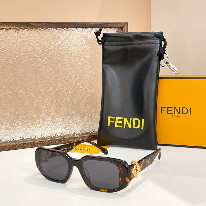 スーパーコピー フェンディ サングラス