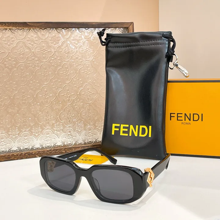 スーパーコピー フェンディ サングラス