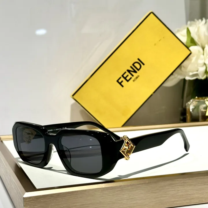 スーパーコピー フェンディ サングラス