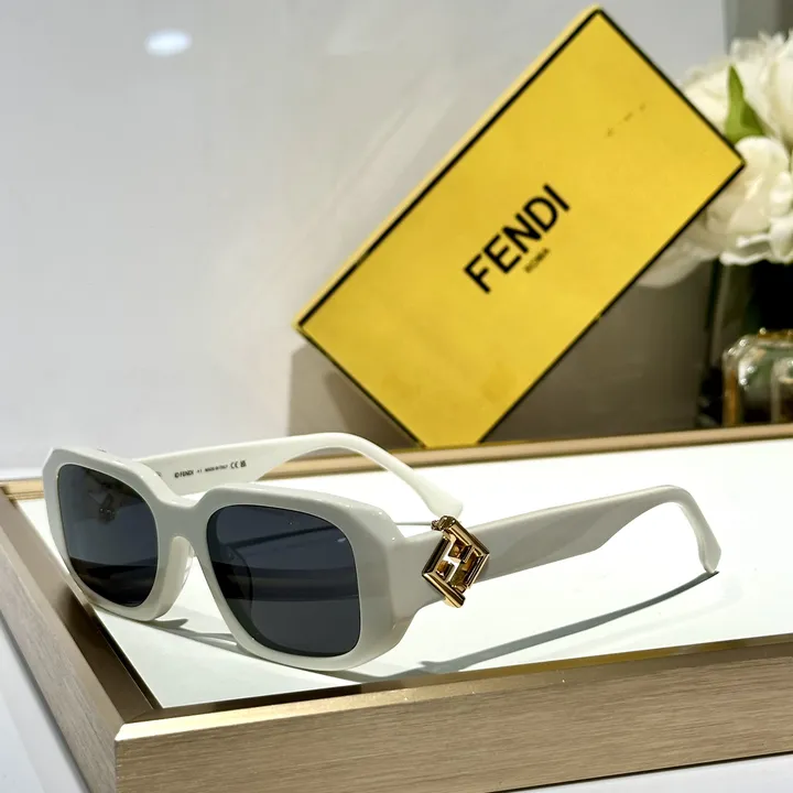 スーパーコピー フェンディ サングラス