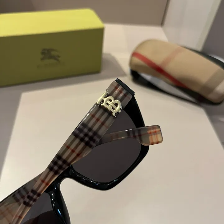 スーパーコピー バーバリー ス サングラス