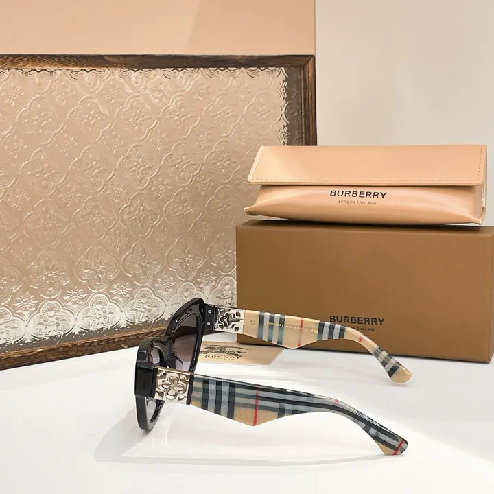 スーパーコピー バーバリー ス サングラス