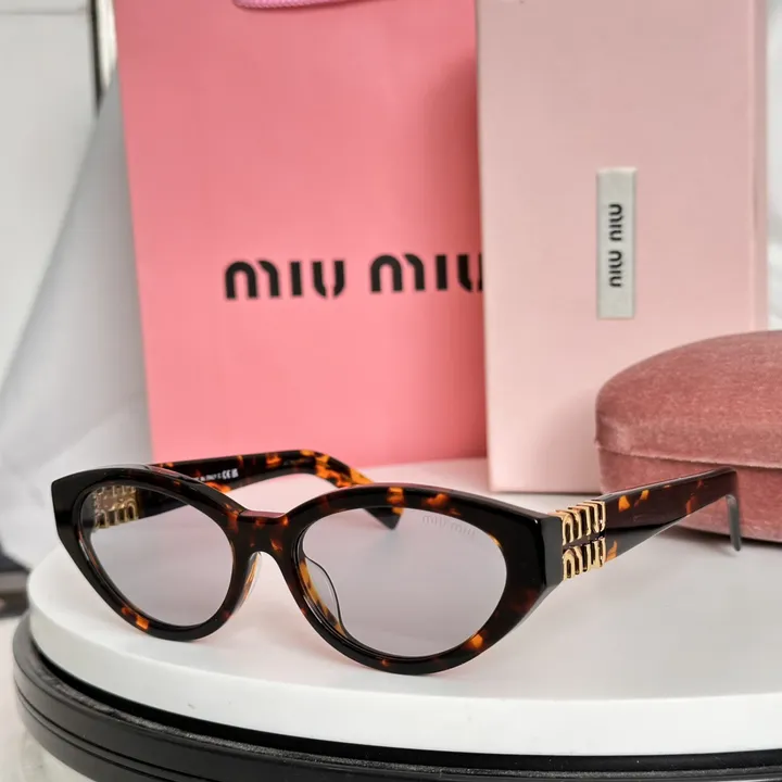 スーパーコピー ミュウミュウ サングラス