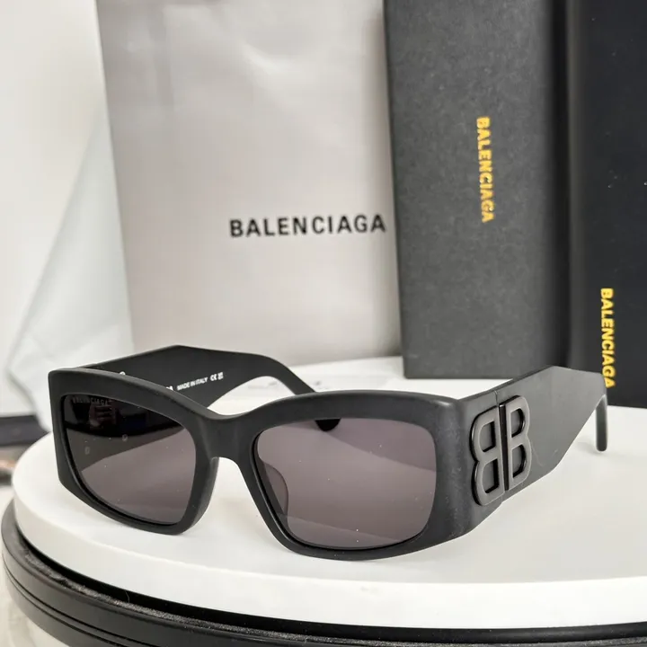 スーパーコピー バレンシアガ サングラス